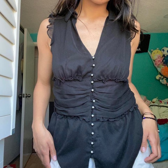 pearl button up blouse - Picture 2 of 4